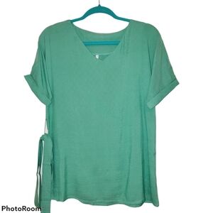 Green Short Cuffed Sleeve Lightweight Top with Tie Waist Unknown Brand 290